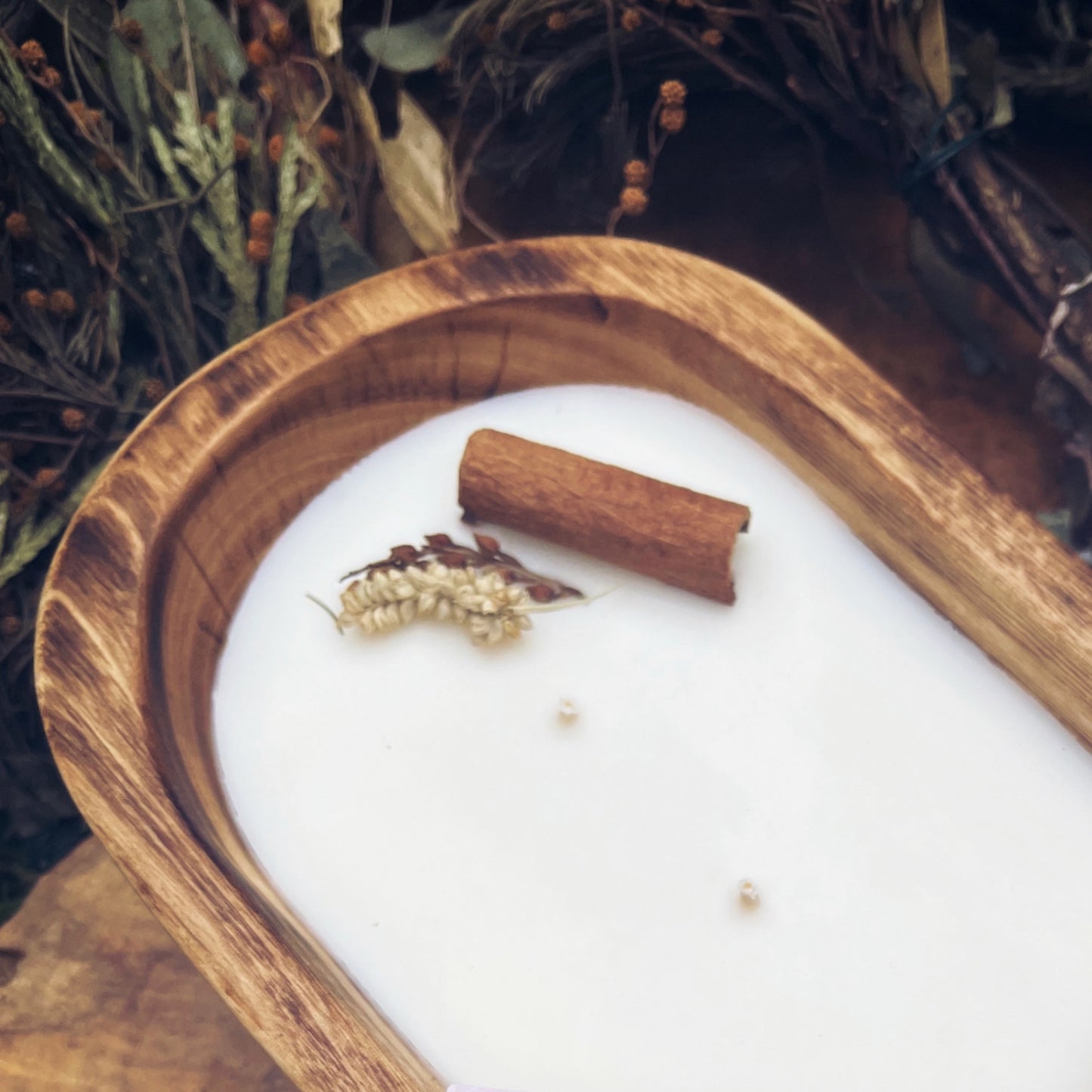 OUD WOOD DOUGH BOWL CANDLE
